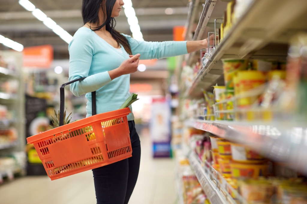 Cómo Ahorrar en tu Primera Compra de Alimentos en EE.UU.